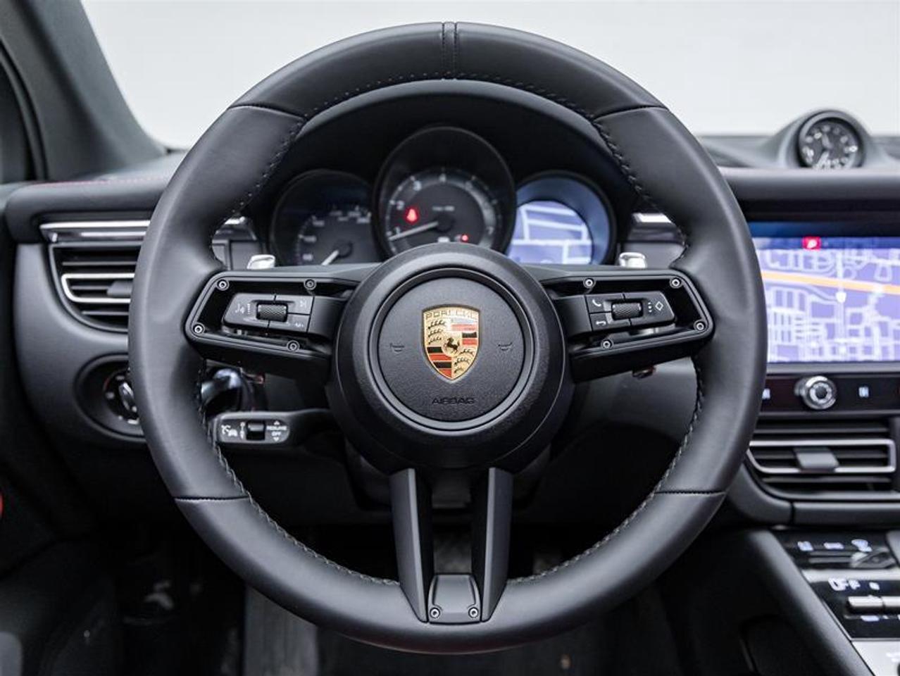 2025 Porsche Macan  Photo