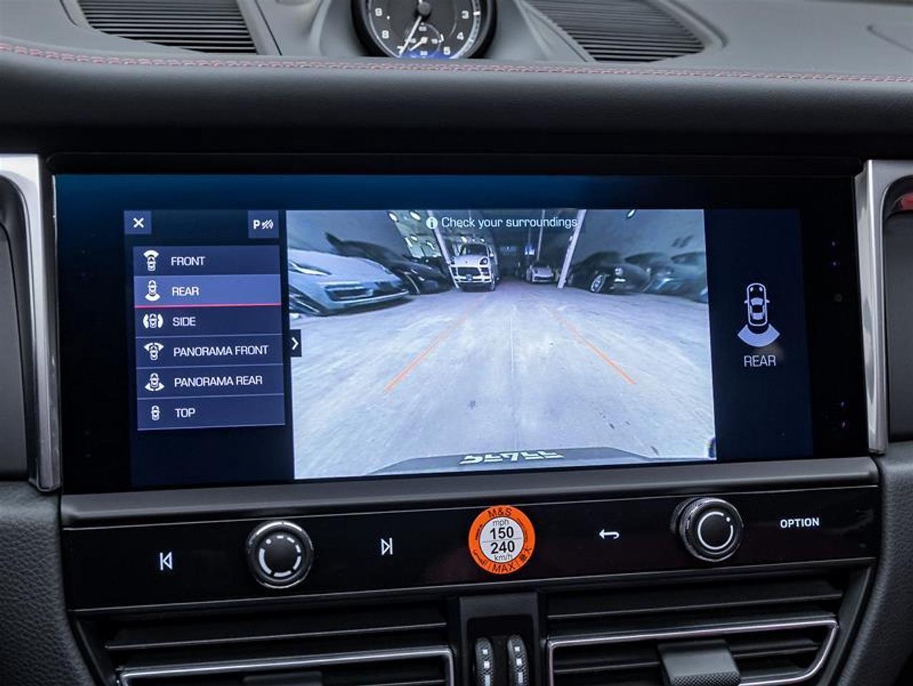 2025 Porsche Macan  Photo