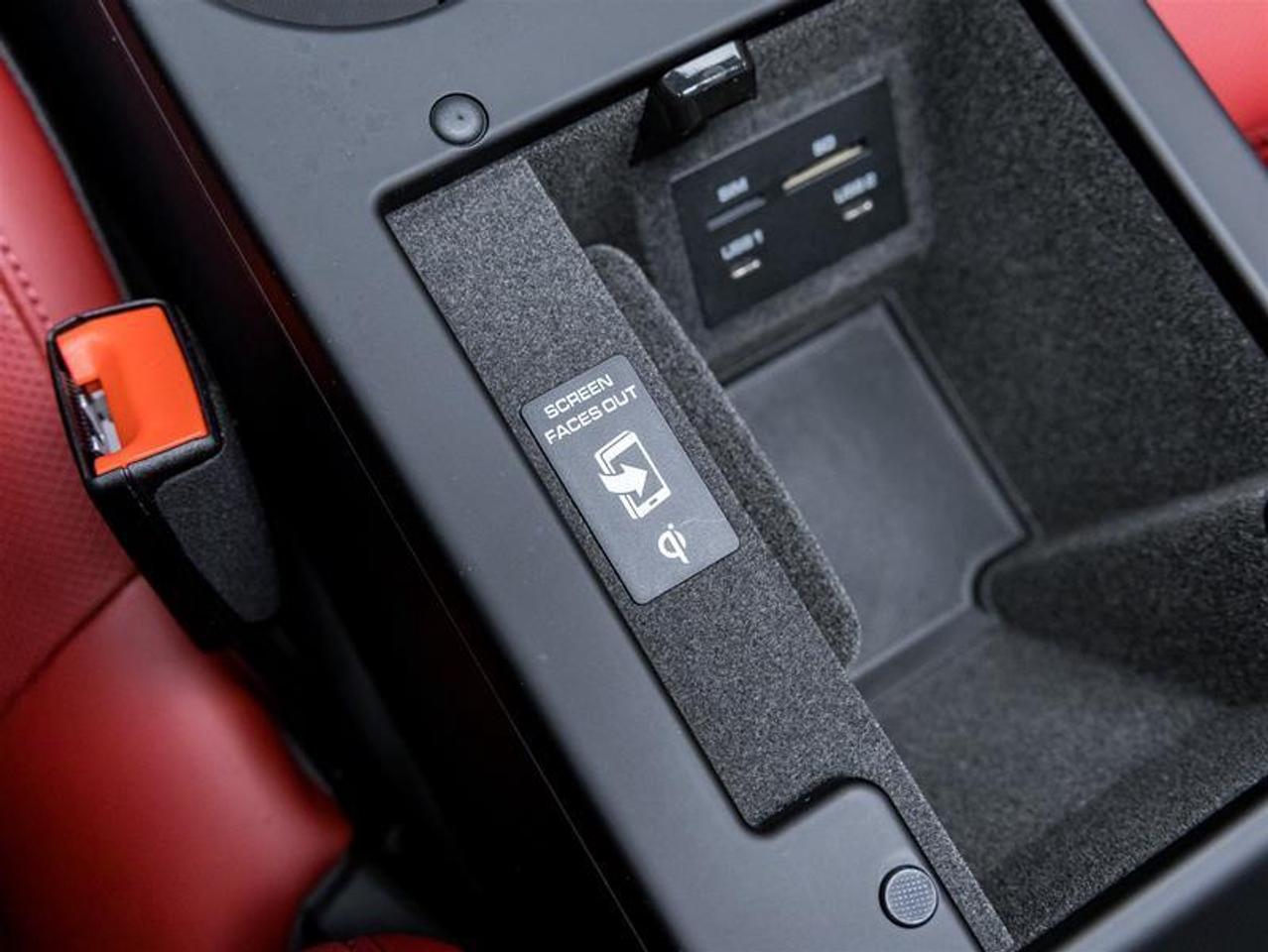 2025 Porsche Macan  Photo