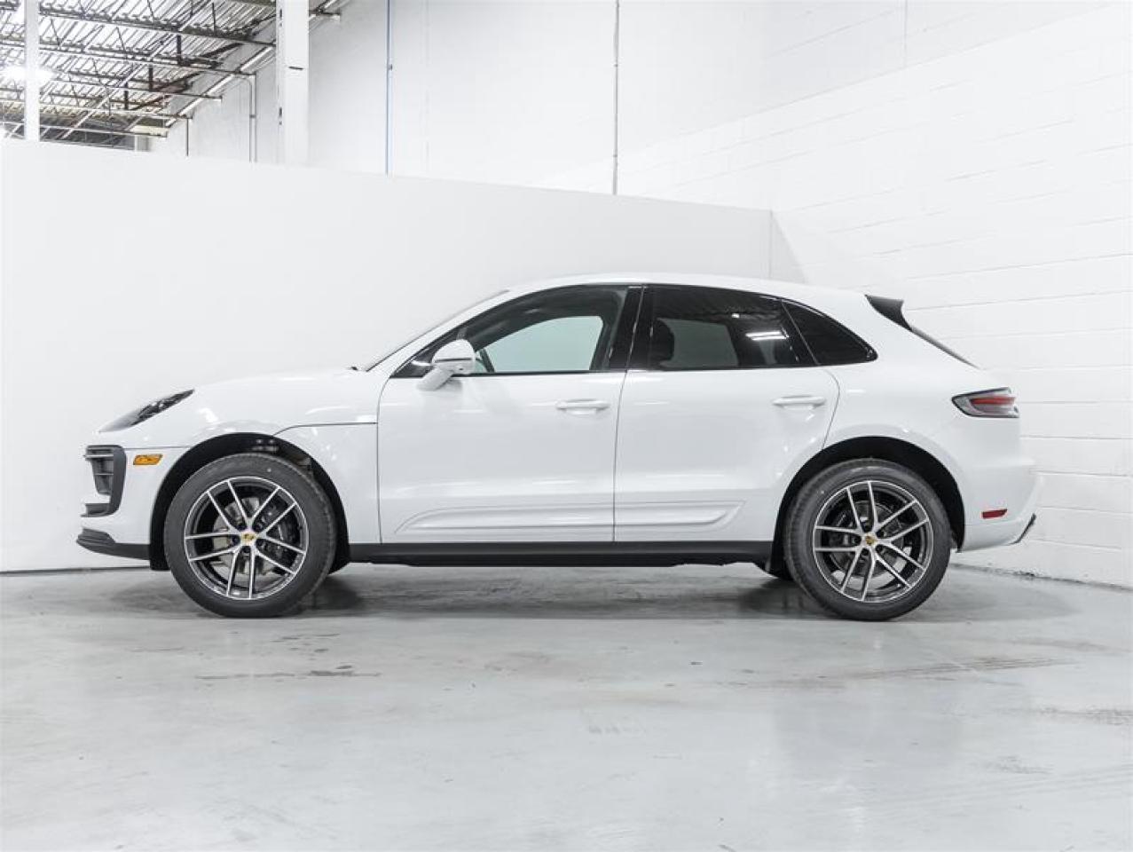 2026 Porsche Macan  Photo