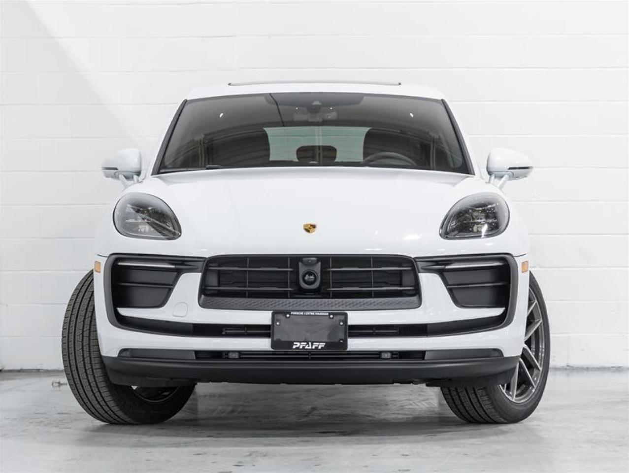 2026 Porsche Macan  Photo