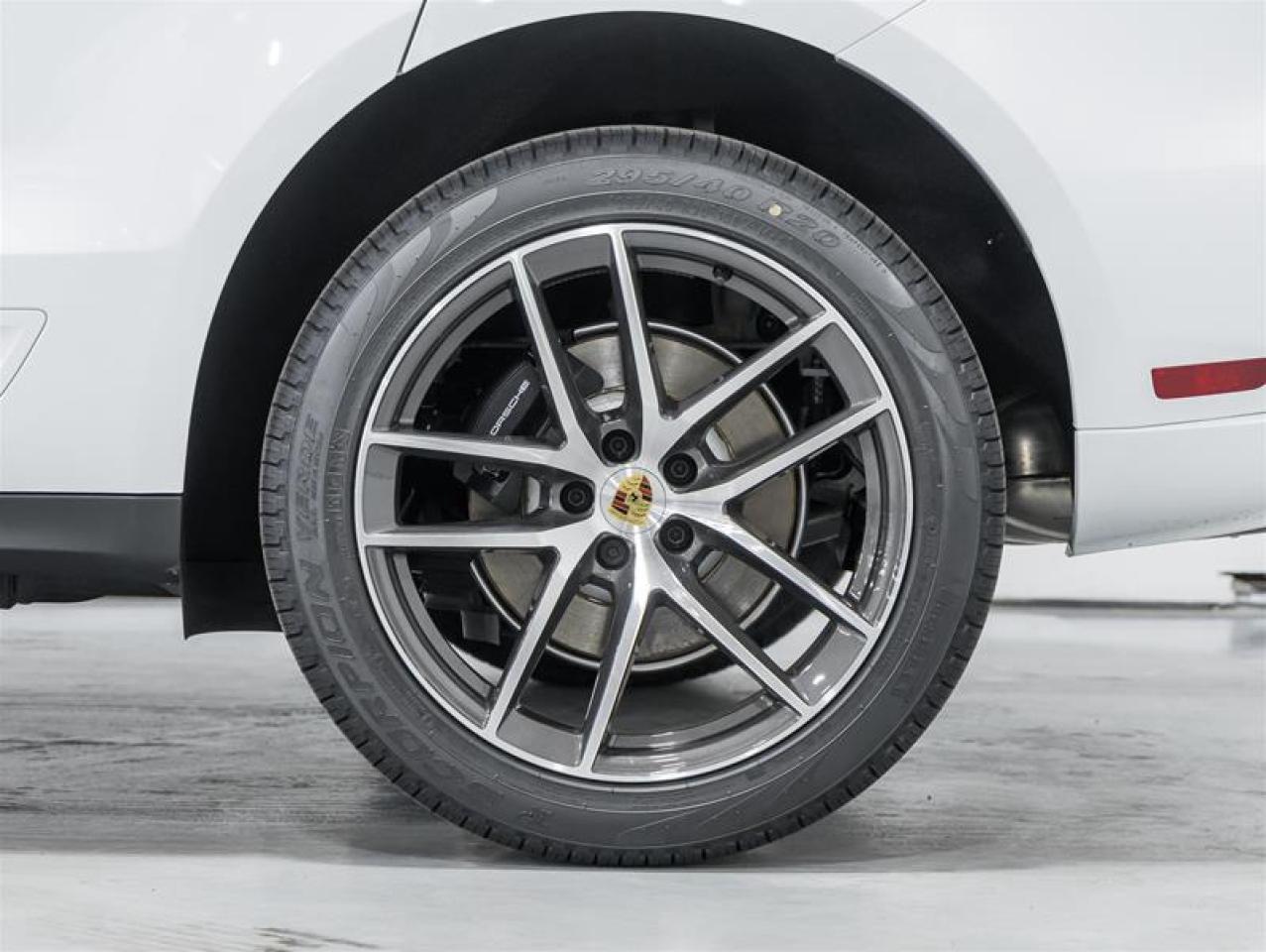 2026 Porsche Macan  Photo