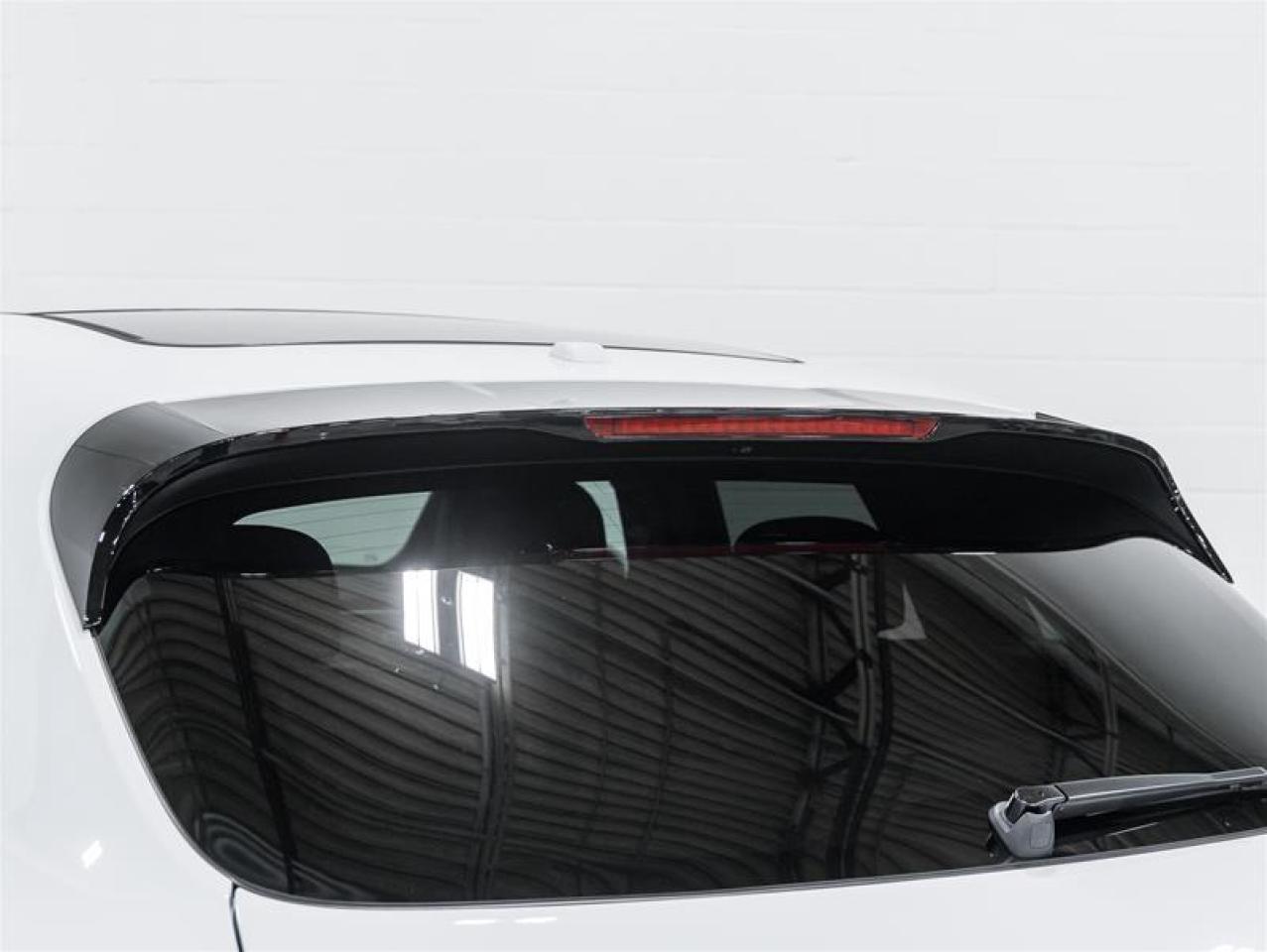 2026 Porsche Macan  Photo