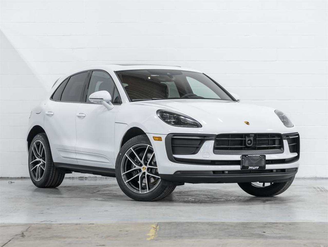 2026 Porsche Macan  Photo