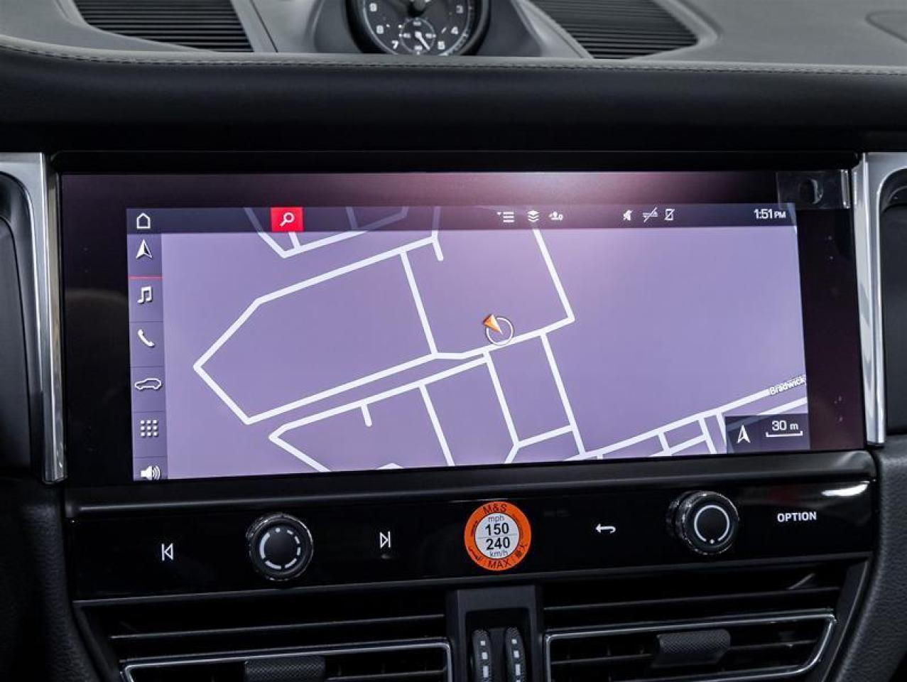 2026 Porsche Macan  Photo