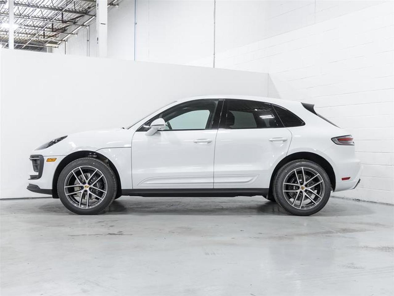 2026 Porsche Macan  Photo
