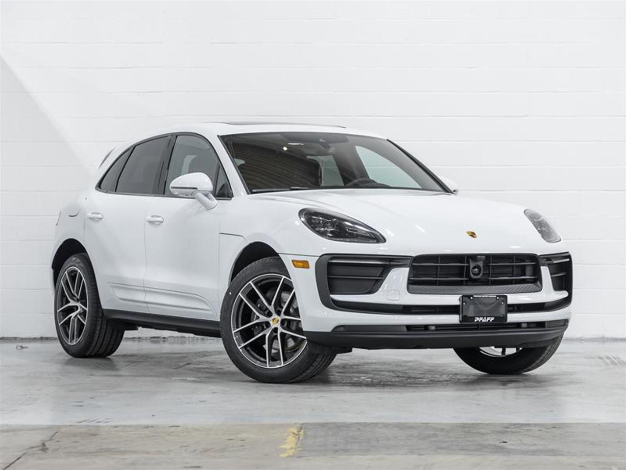 2026 Porsche Macan  Photo