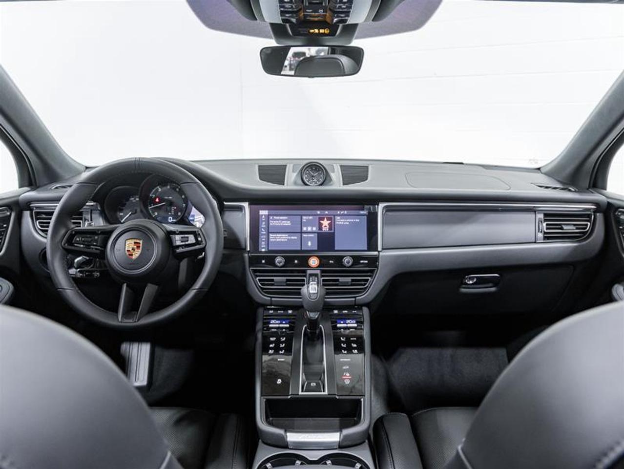 2026 Porsche Macan  Photo