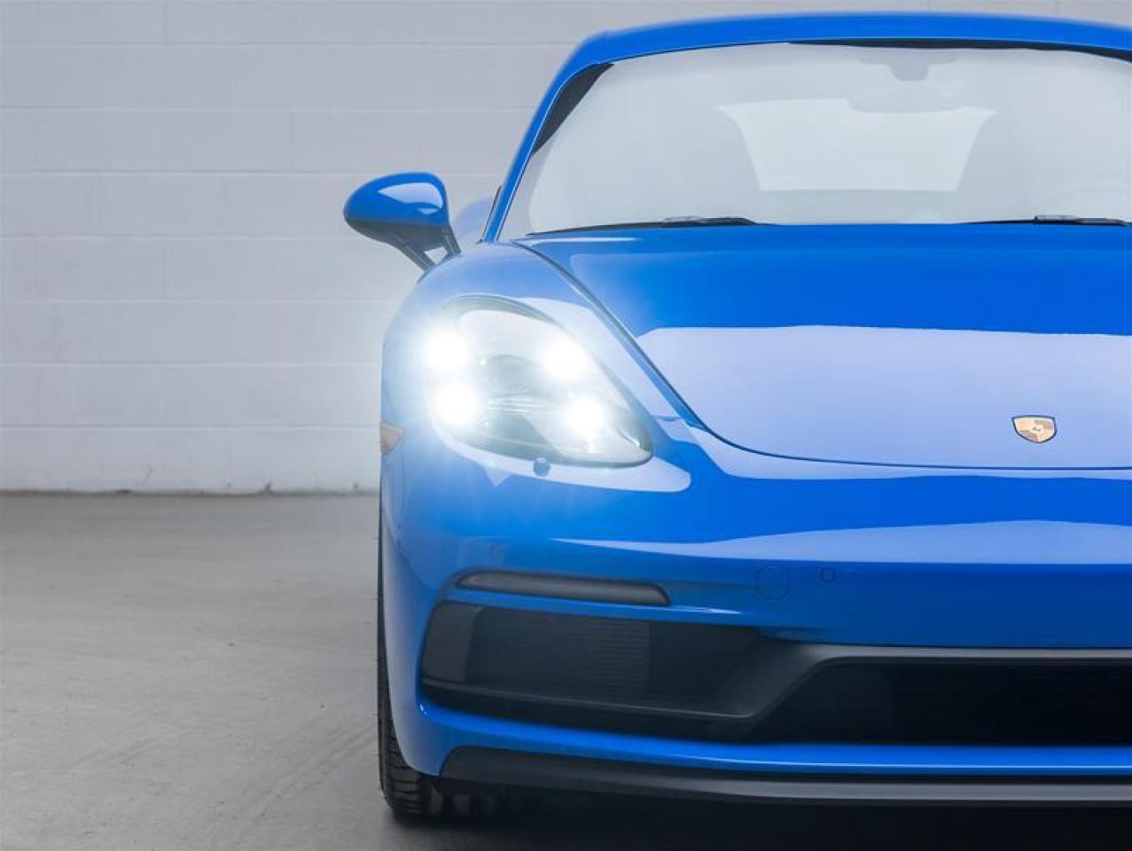 2025 Porsche 718 Cayman  Photo