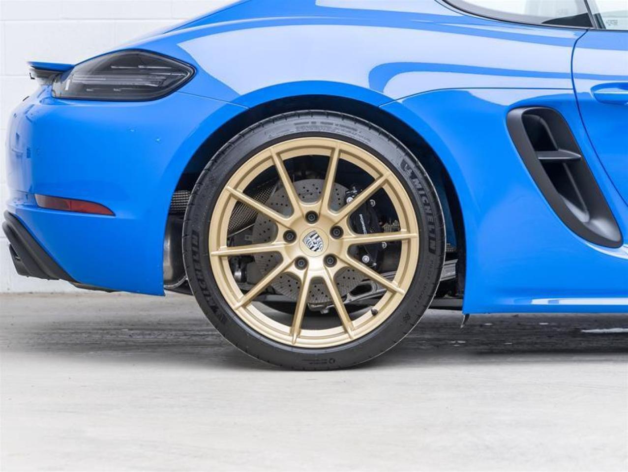 2025 Porsche 718 Cayman  Photo