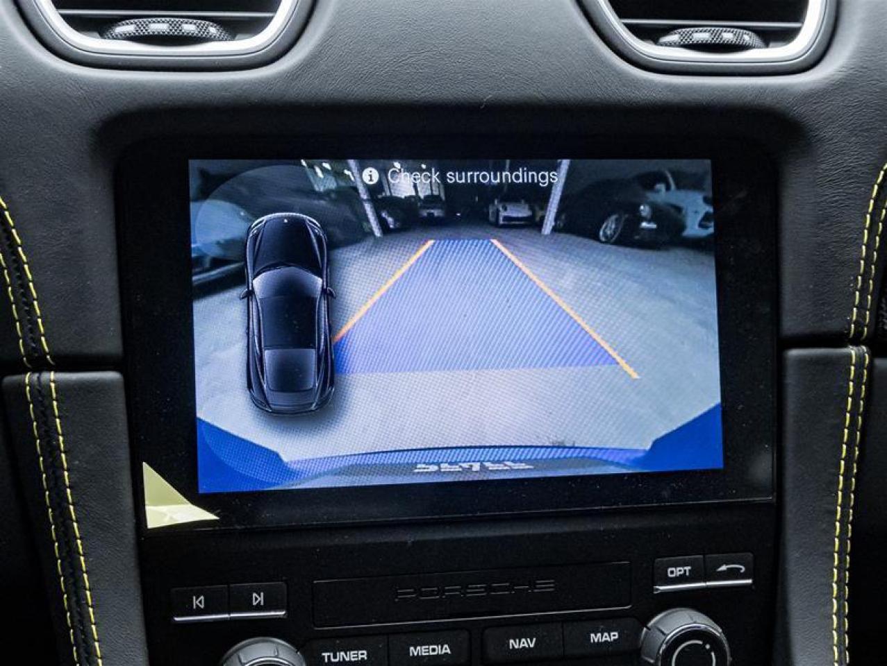 2025 Porsche 718 Cayman  Photo