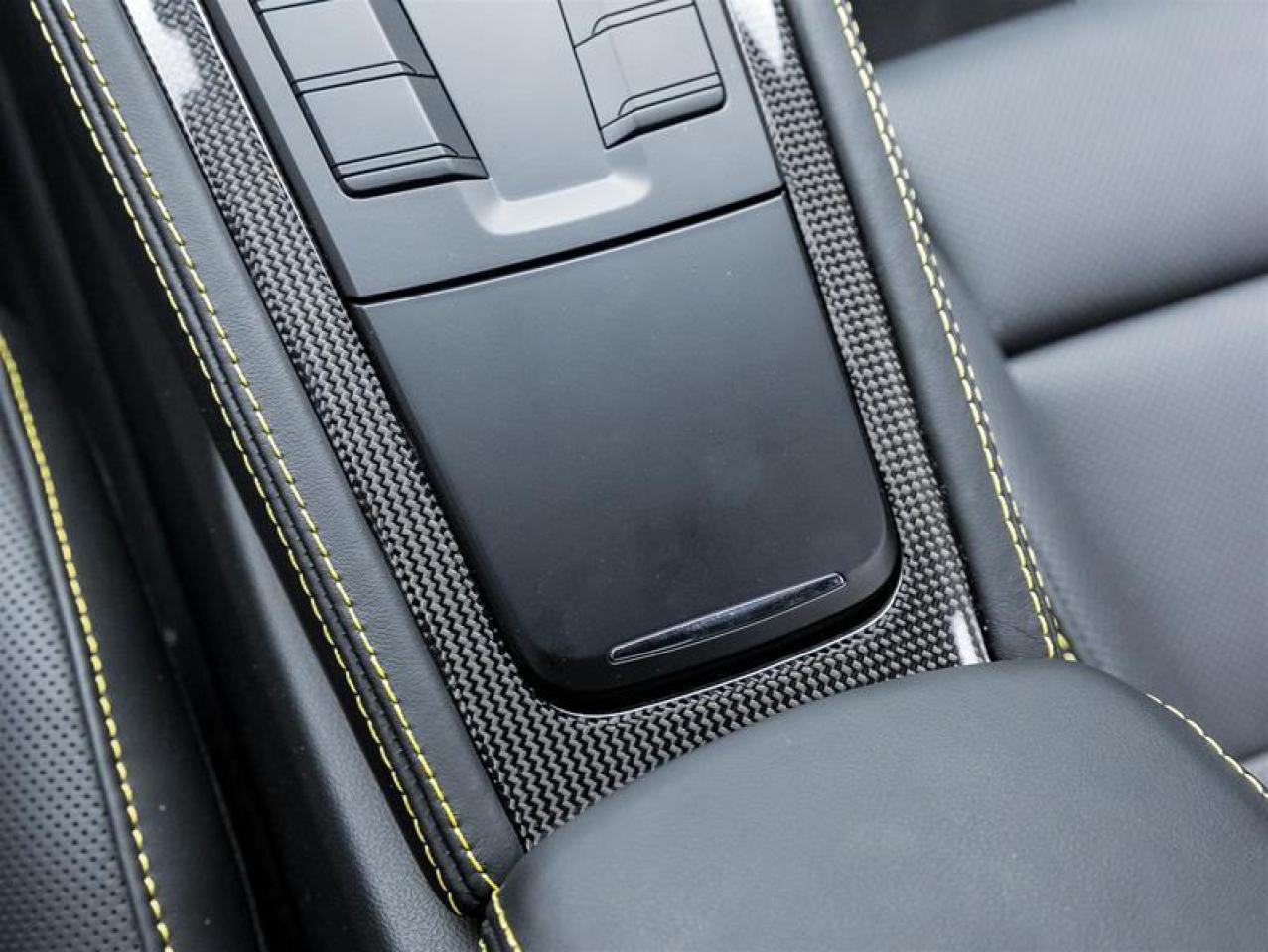 2025 Porsche 718 Cayman  Photo