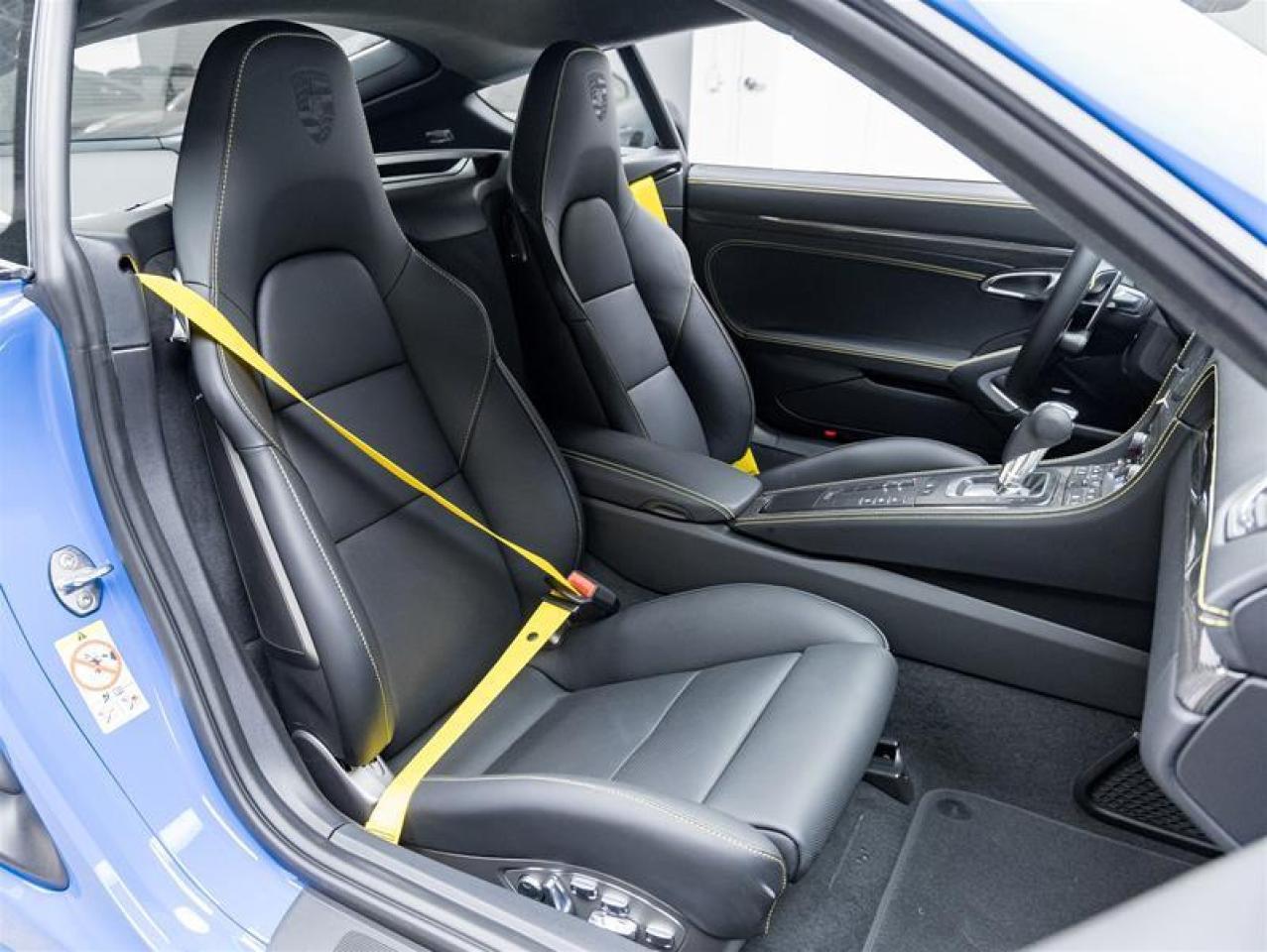 2025 Porsche 718 Cayman  Photo