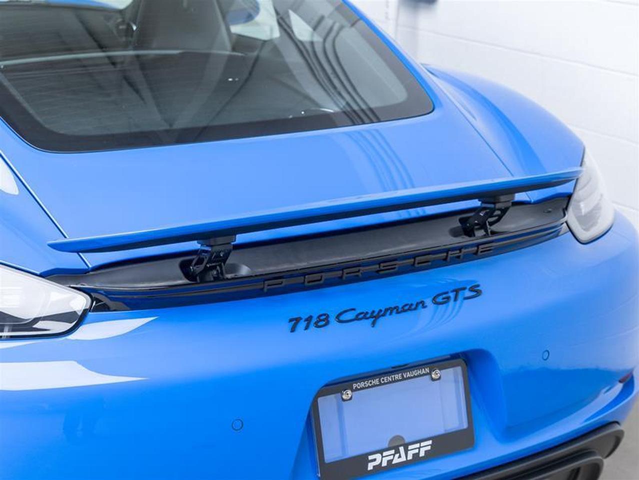 2025 Porsche 718 Cayman  Photo