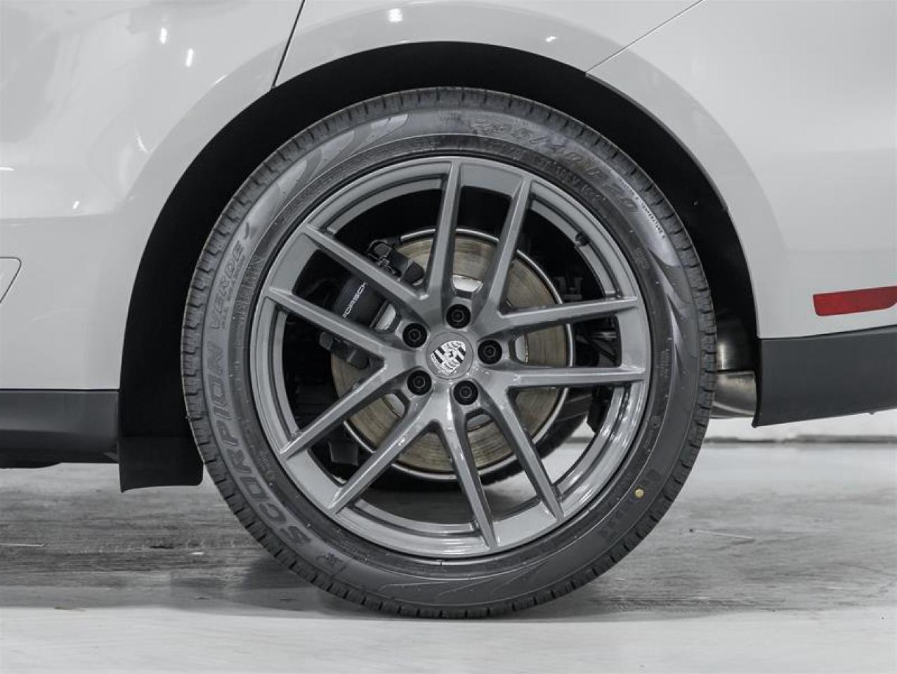 2026 Porsche Macan  Photo