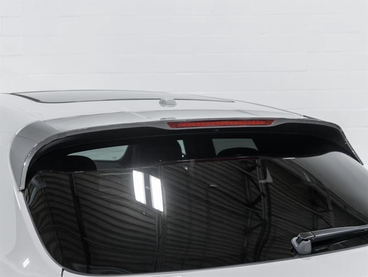 2026 Porsche Macan  Photo