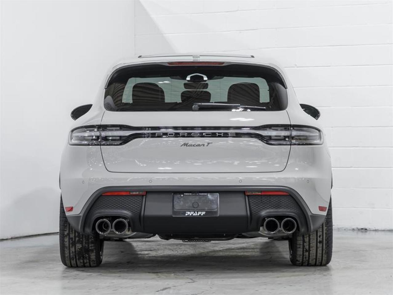 2026 Porsche Macan  Photo