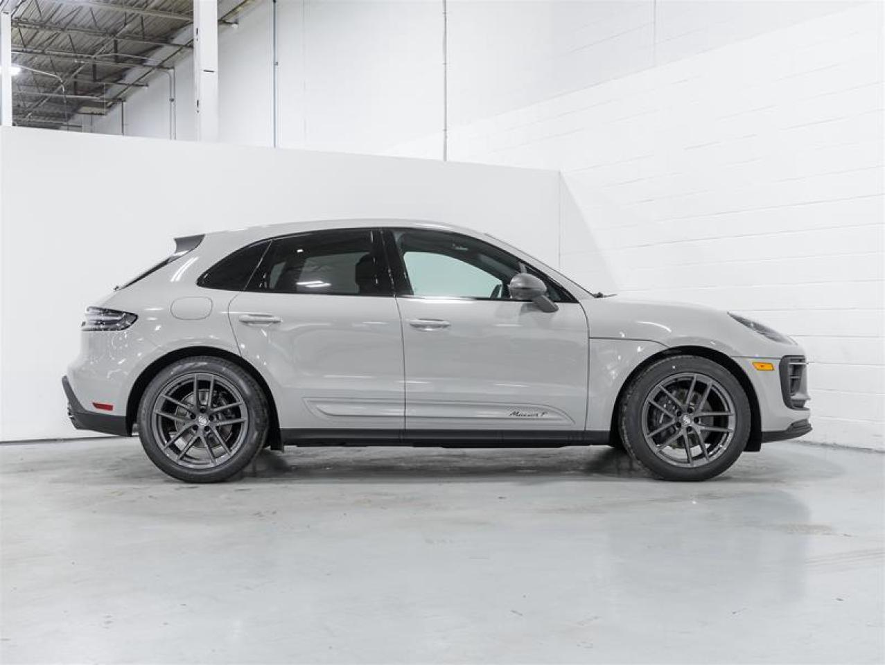 2026 Porsche Macan  Photo