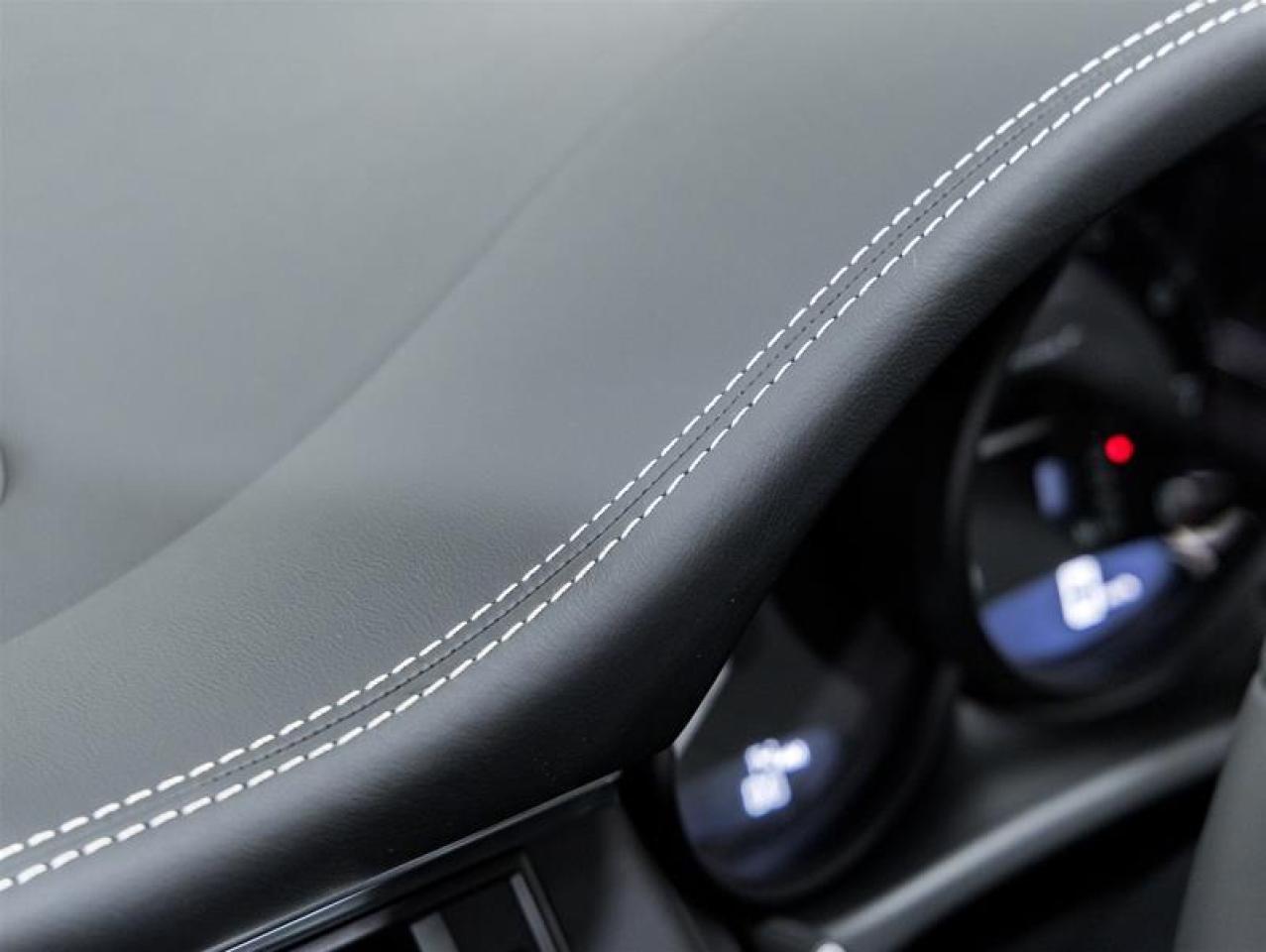 2026 Porsche Macan  Photo