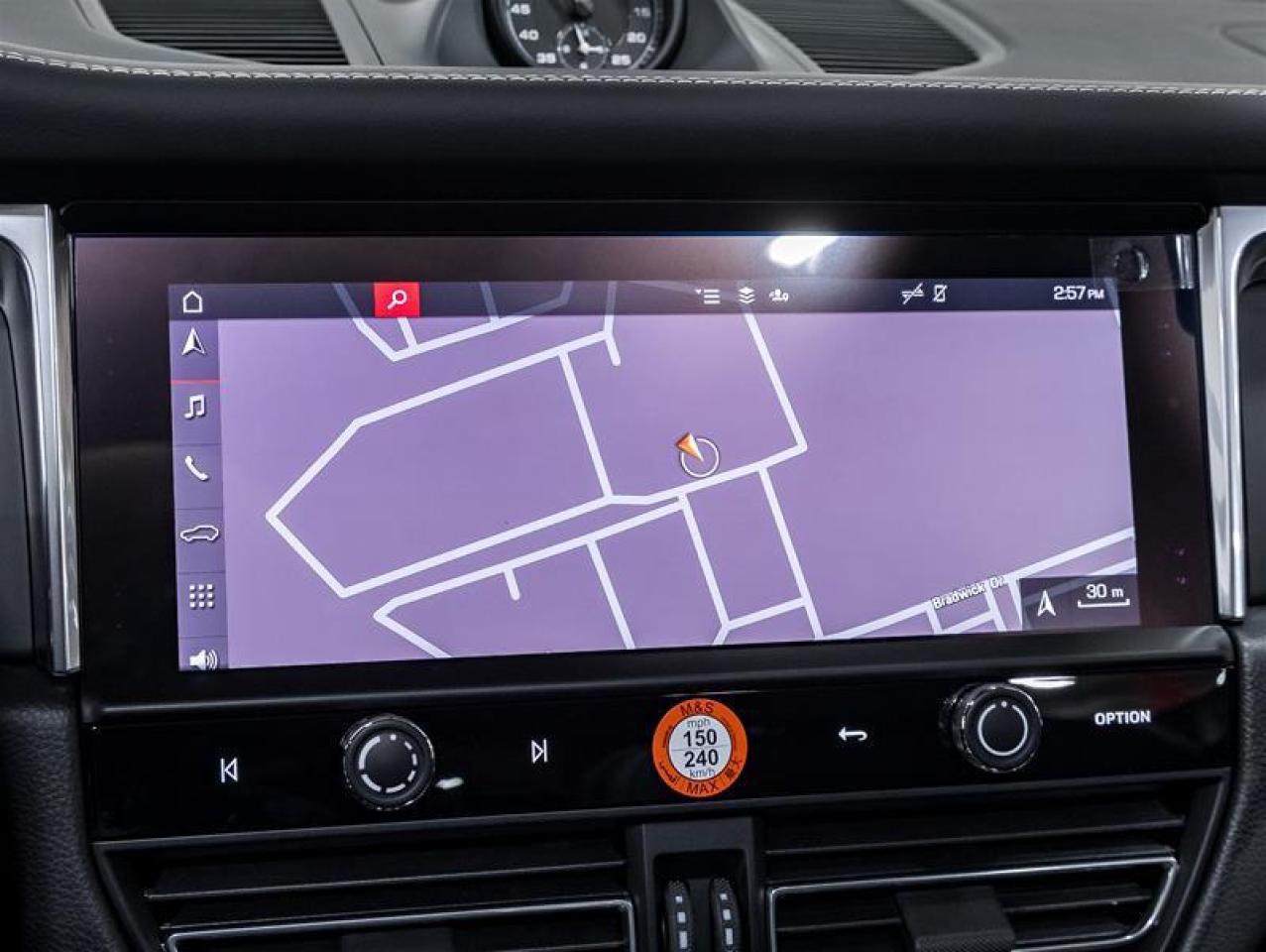 2026 Porsche Macan  Photo