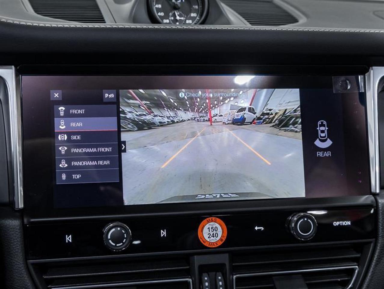 2026 Porsche Macan  Photo