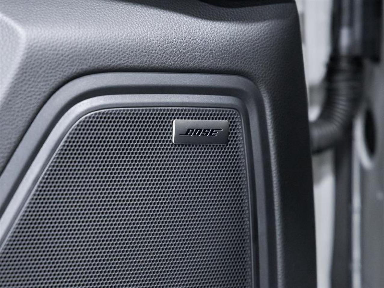 2026 Porsche Macan  Photo