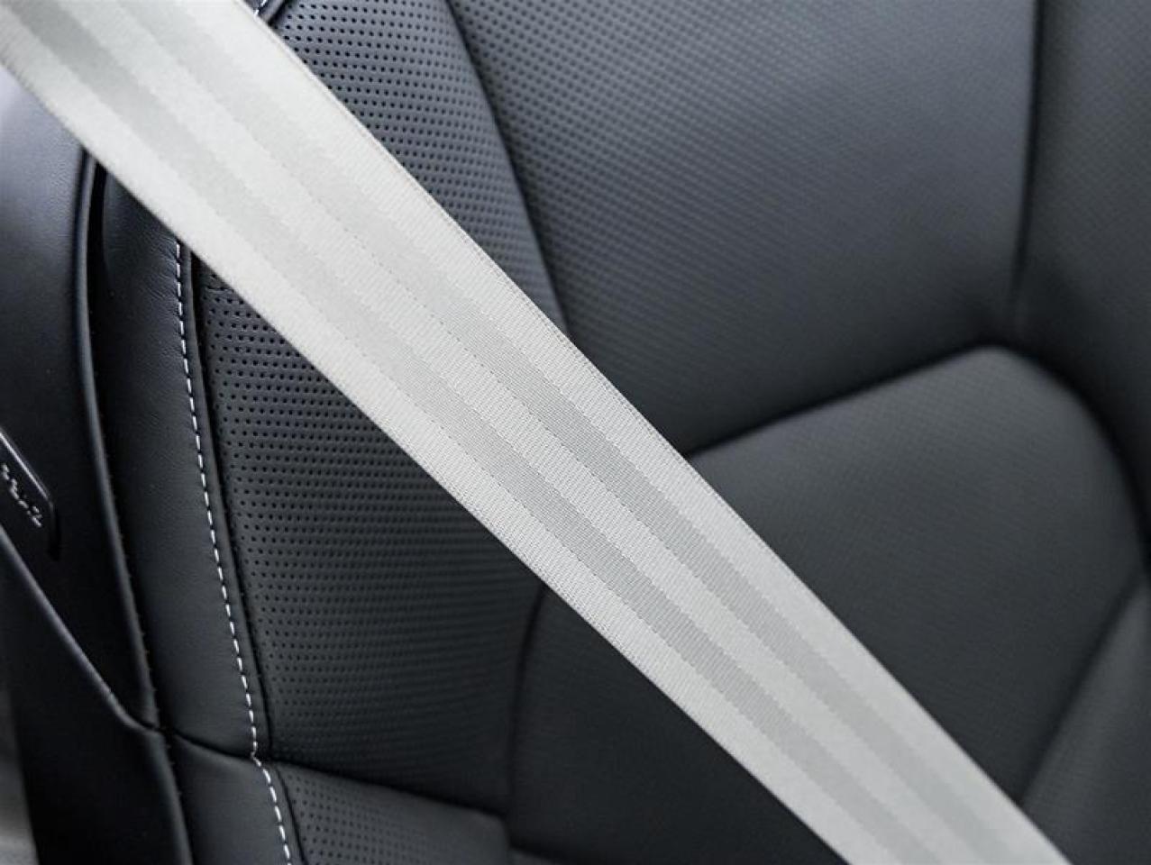 2026 Porsche Macan  Photo