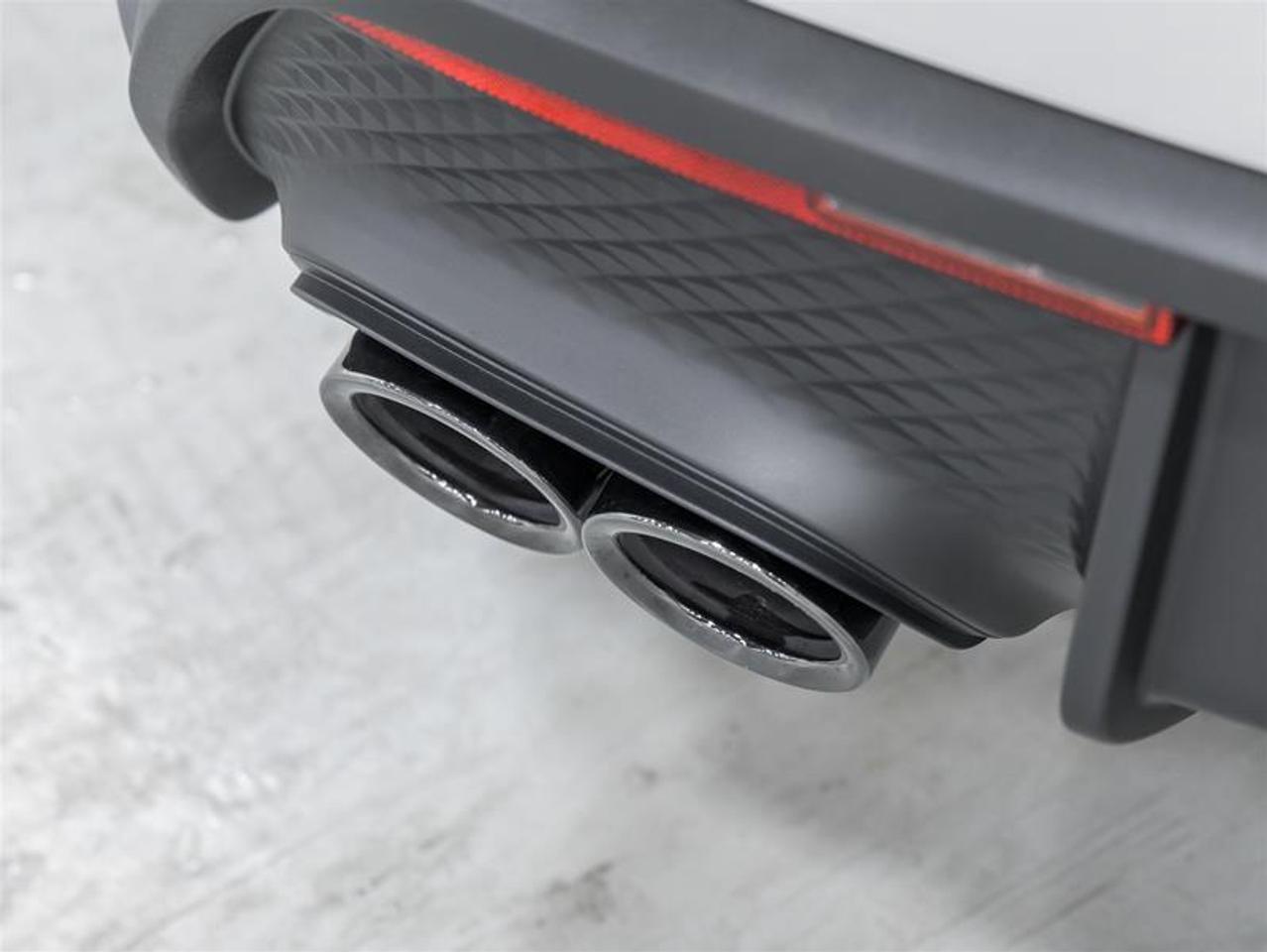 2026 Porsche Macan  Photo