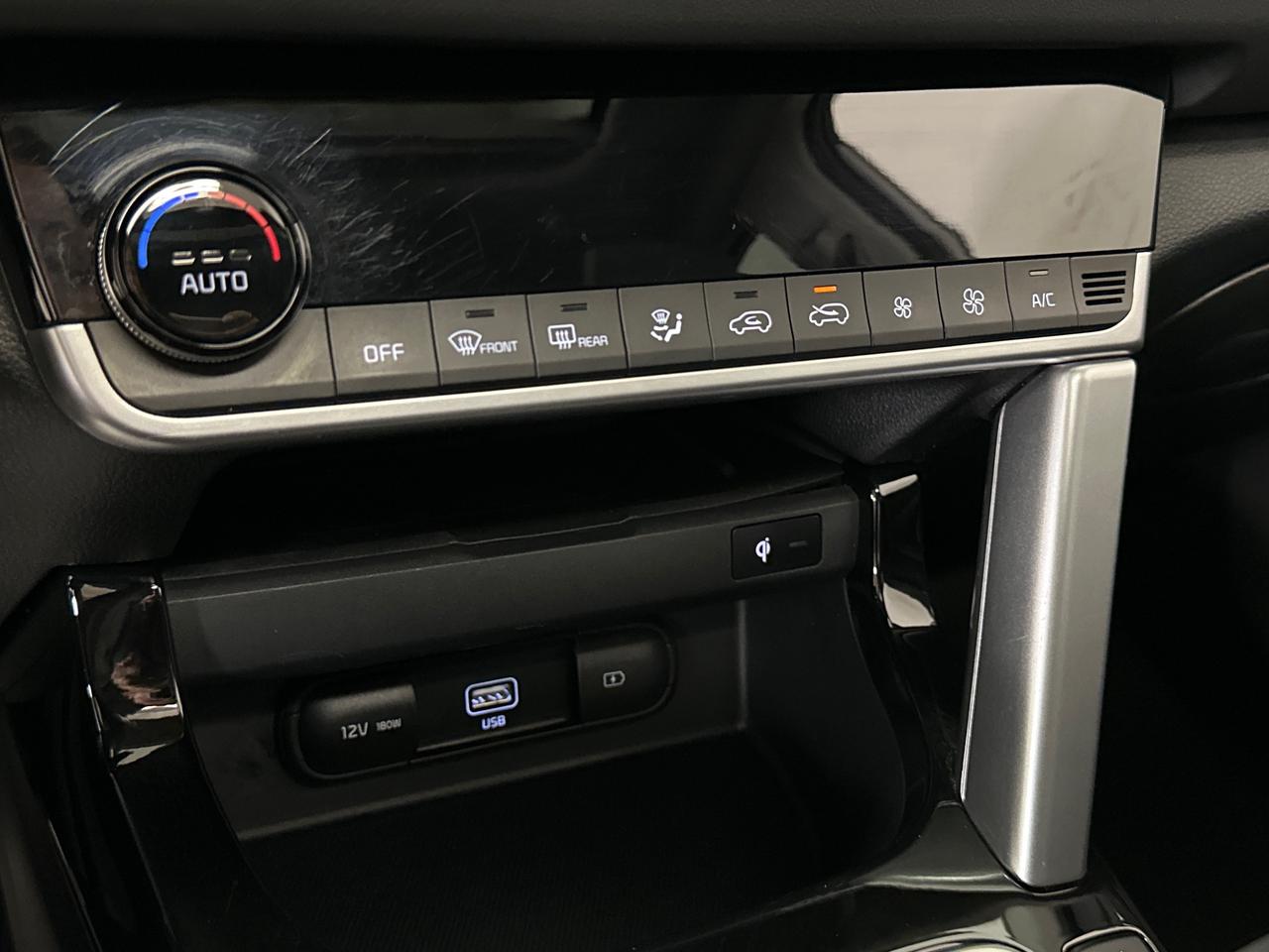 2023 Kia Seltos EX Premium 4dr All-Wheel Drive Photo