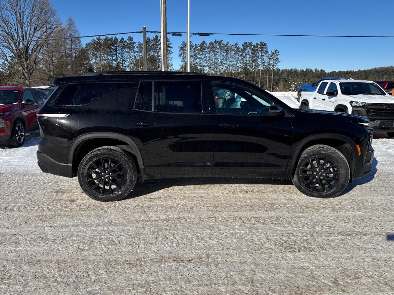 2026 Chevrolet Traverse AWD 4dr LT Photo3