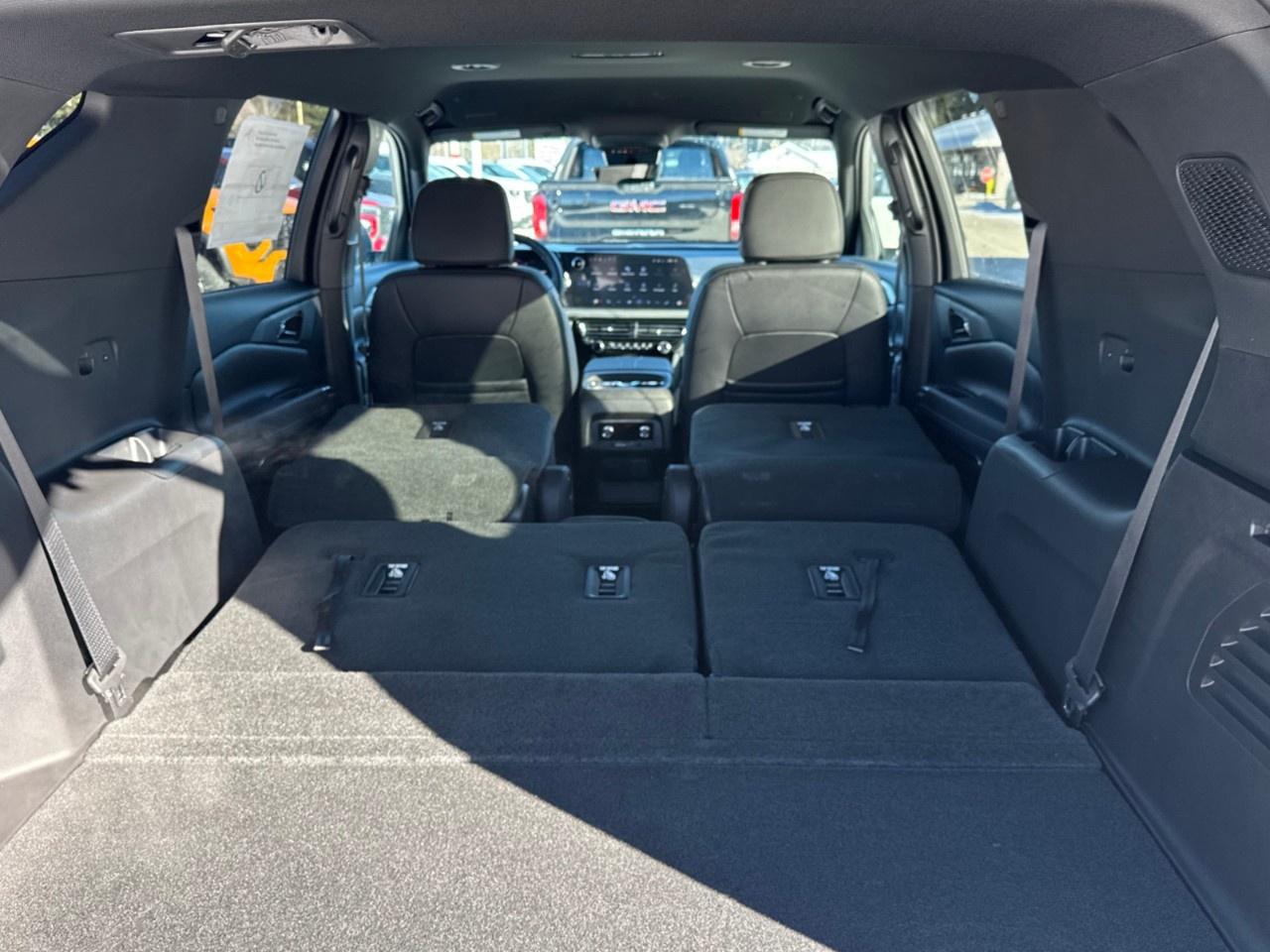 2026 Chevrolet Traverse AWD 4dr LT Photo