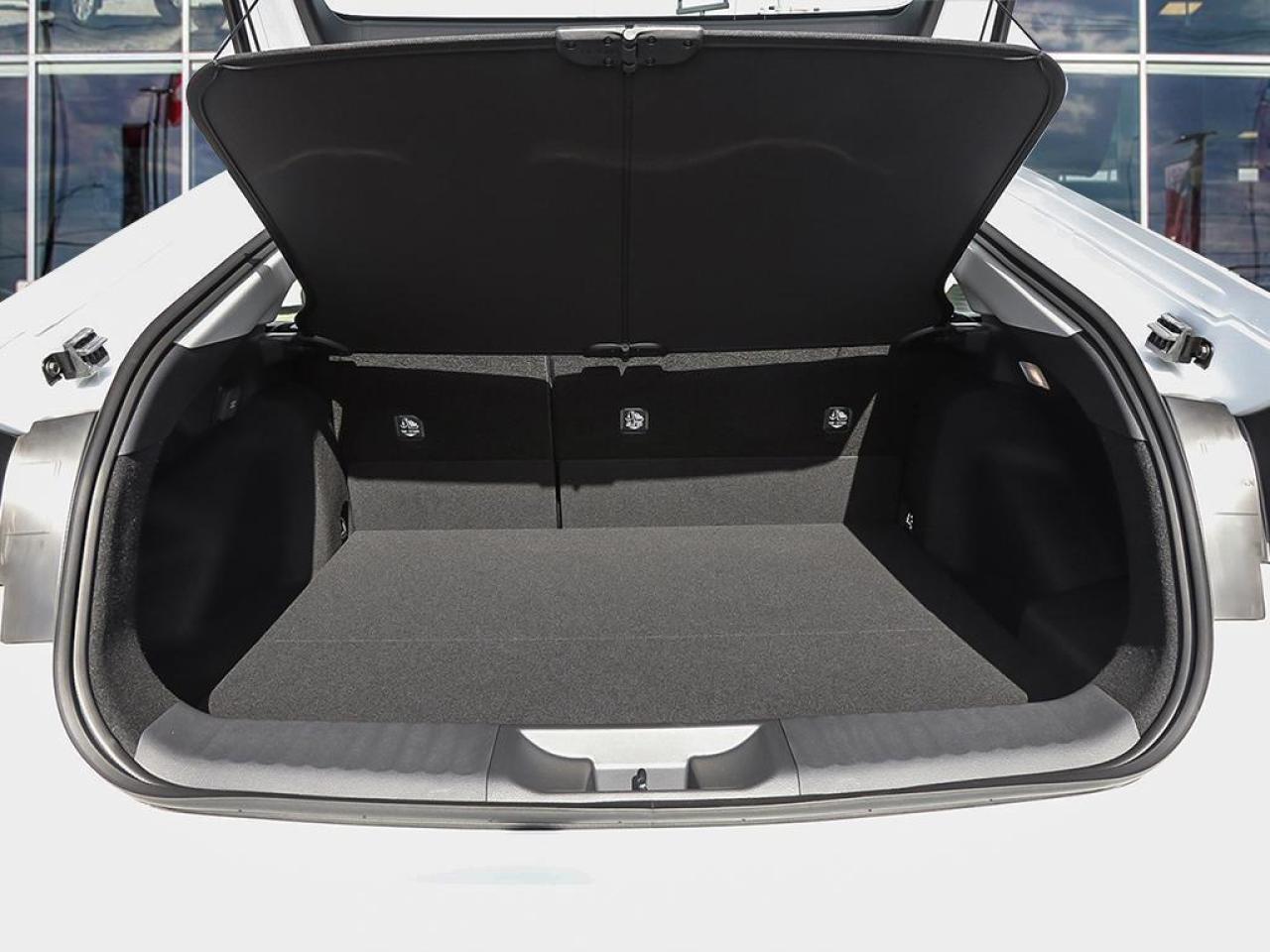 2026 Toyota Prius Plug-In Hybrid SE 5dr Hatchback Photo