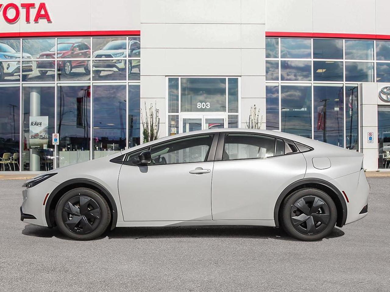 2026 Toyota Prius Plug-In Hybrid SE 5dr Hatchback Photo