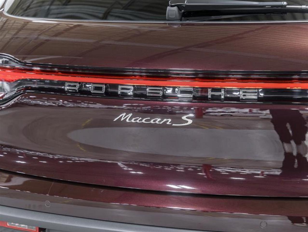 2026 Porsche Macan  Photo
