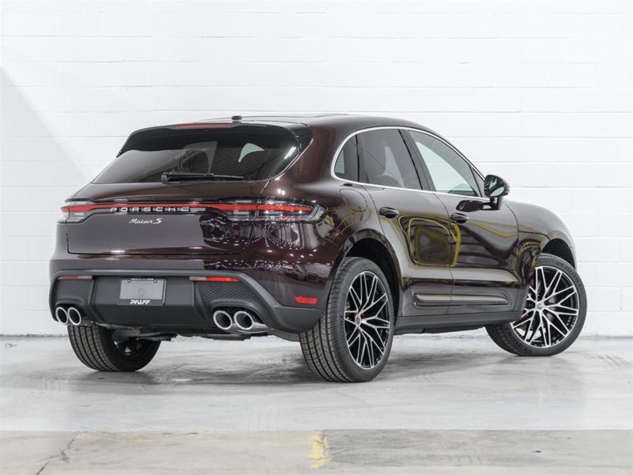 2026 Porsche Macan  Photo