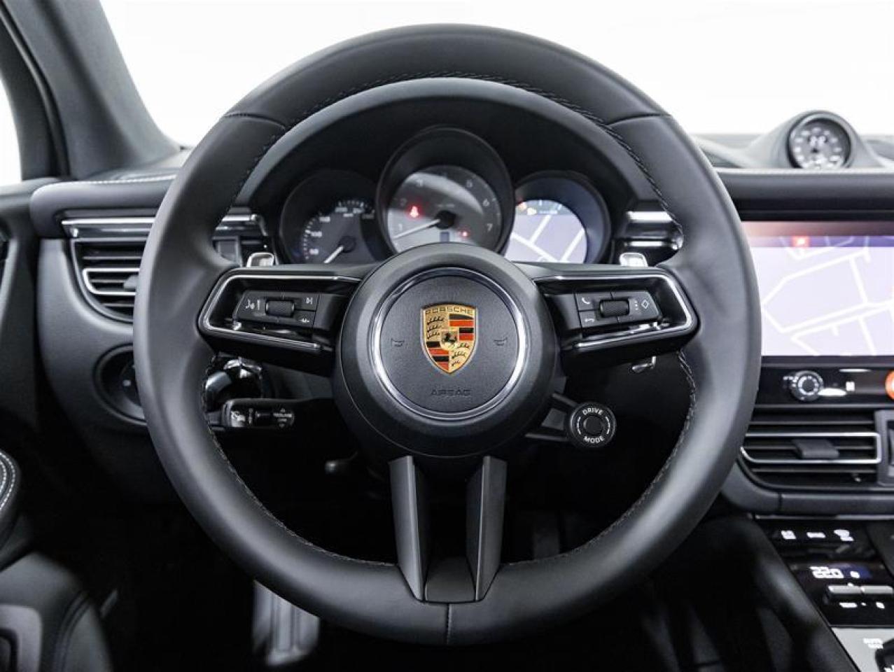 2026 Porsche Macan  Photo