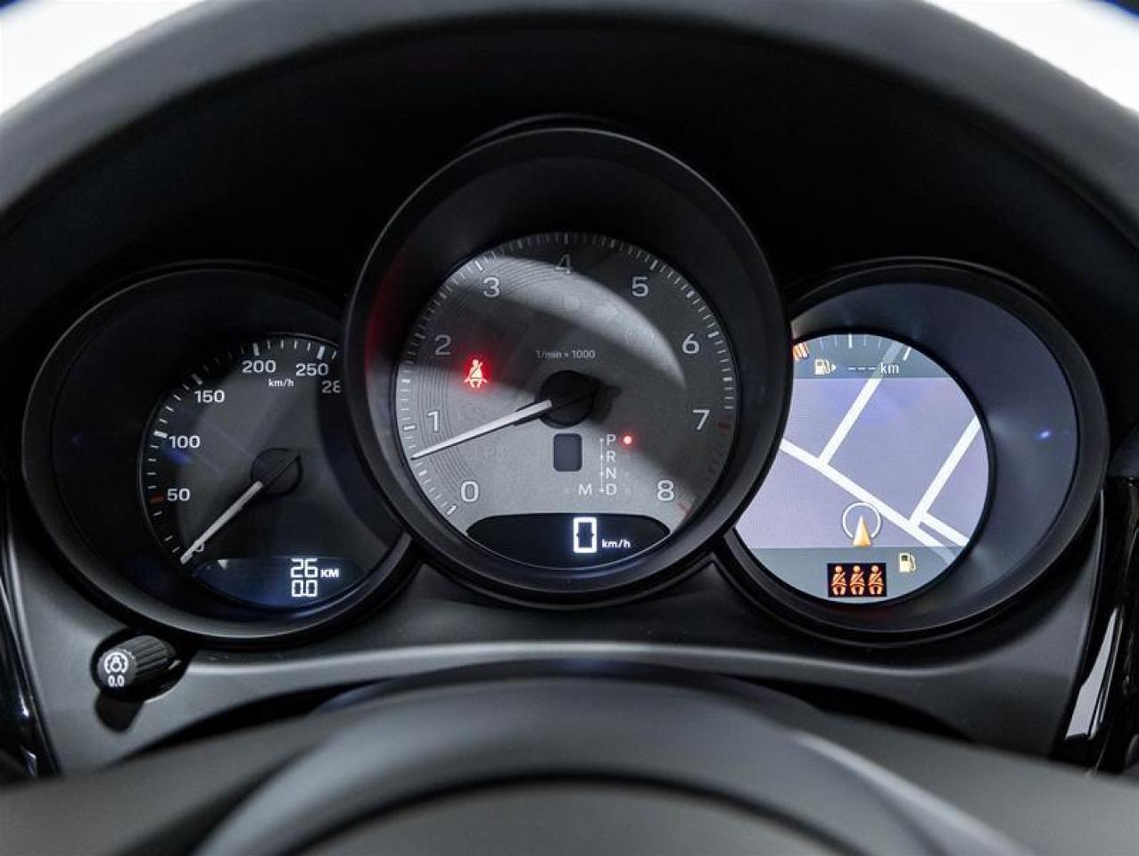 2026 Porsche Macan  Photo