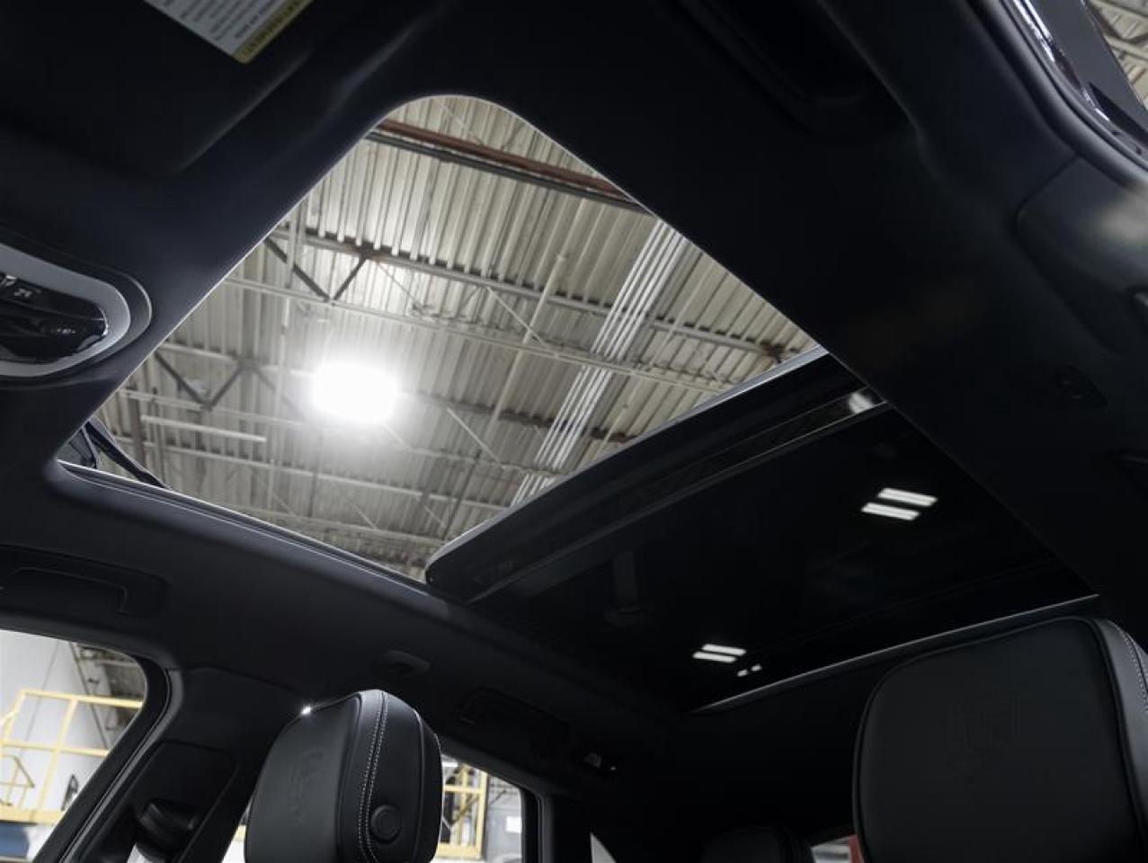 2026 Porsche Macan  Photo