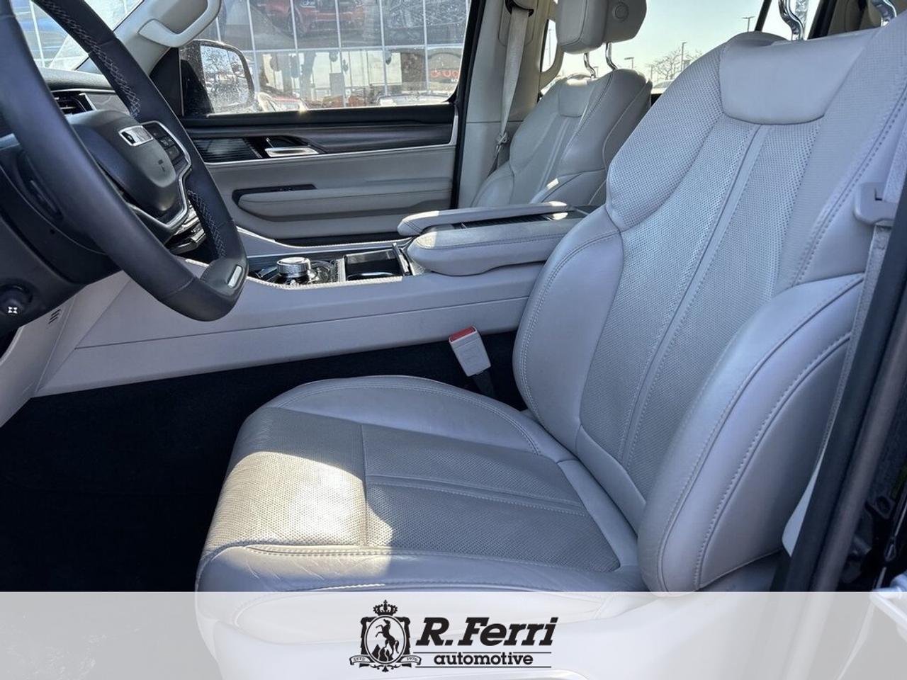 2023 Jeep Wagoneer L Series II 4dr 4x4 Photo