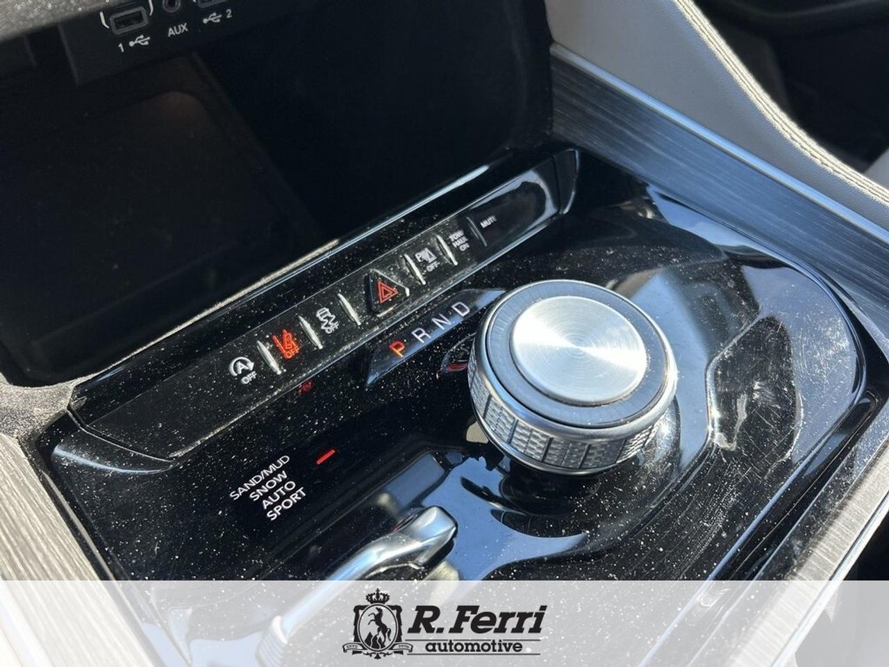 2023 Jeep Wagoneer L Series II 4dr 4x4 Photo