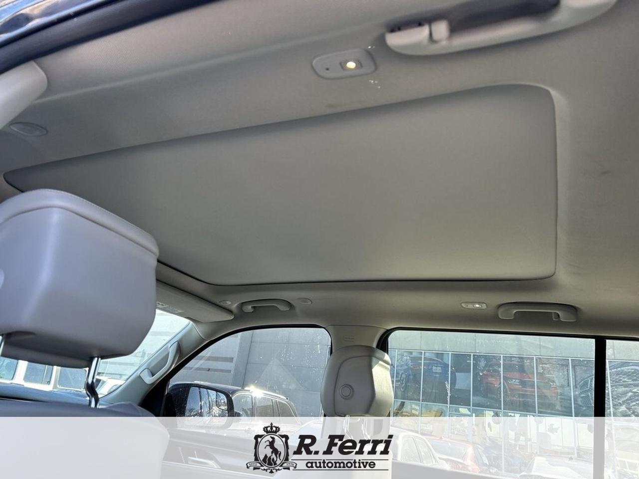 2023 Jeep Wagoneer L Series II 4dr 4x4 Photo