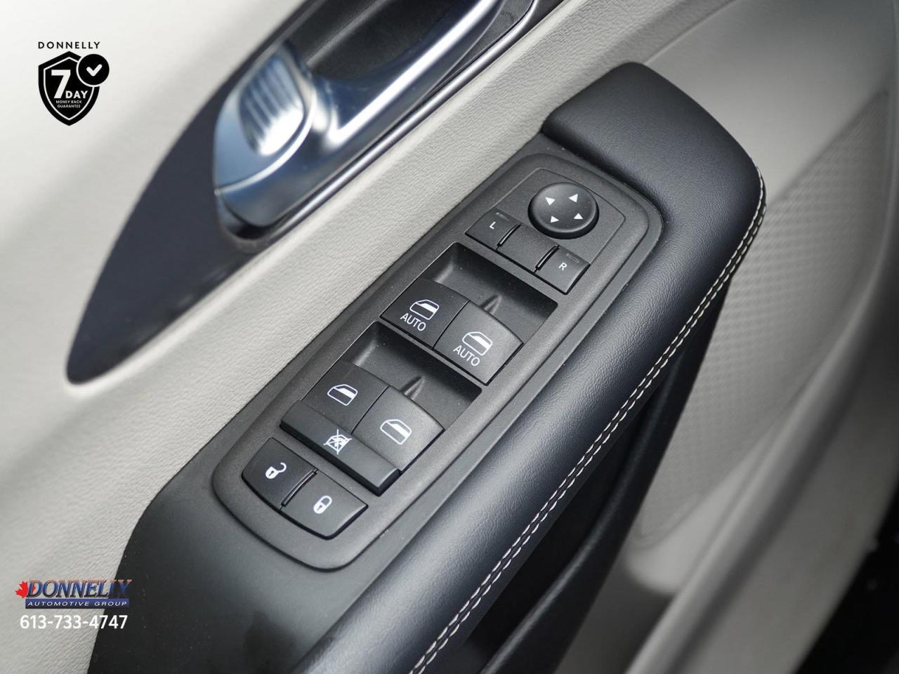 2023 Chrysler Pacifica  Photo