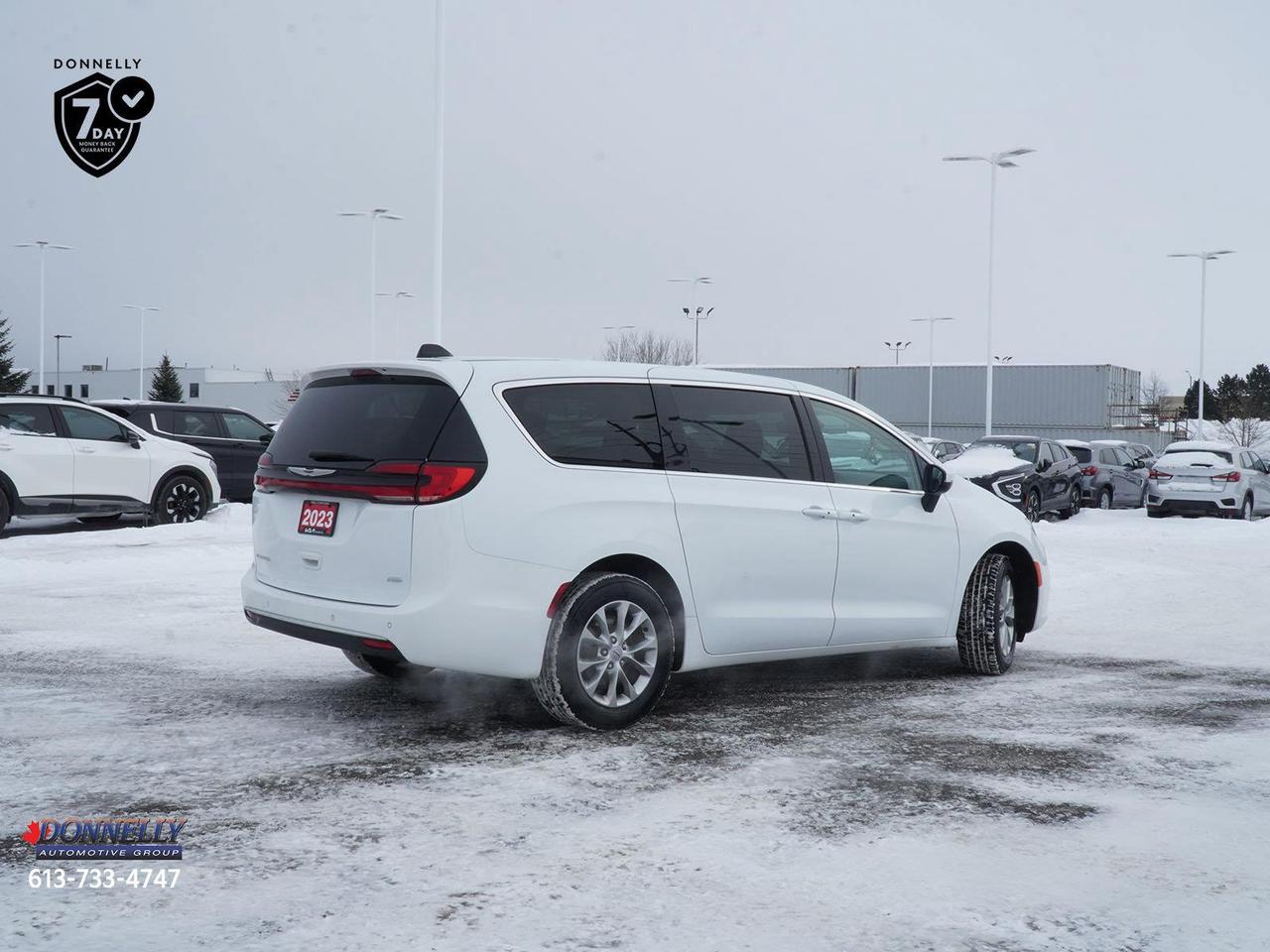 2023 Chrysler Pacifica  Photo