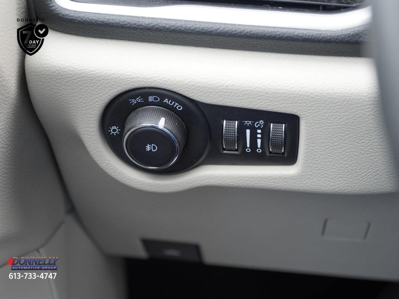 2023 Chrysler Pacifica  Photo