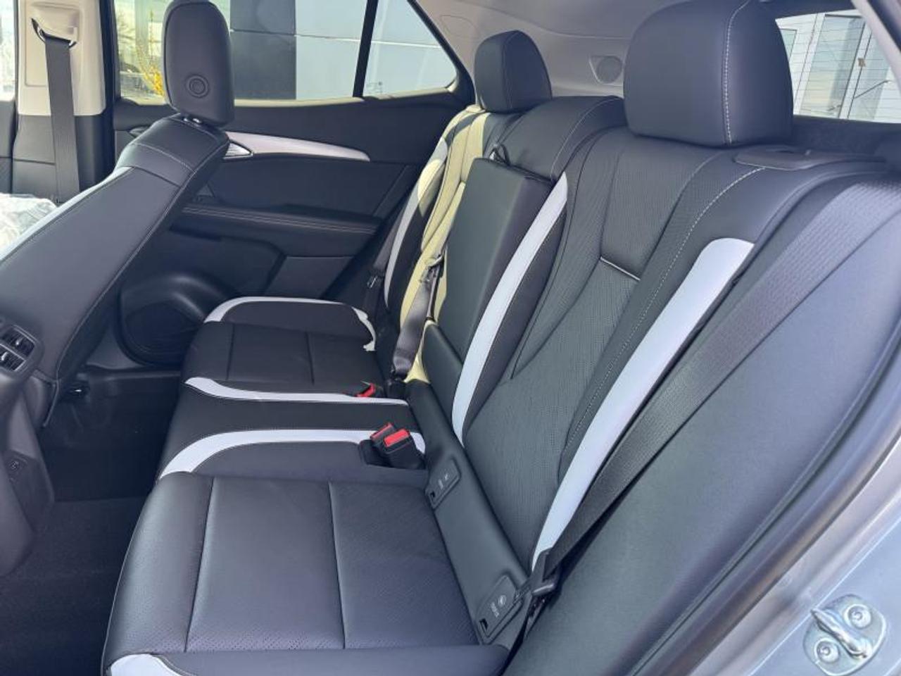 2026 Buick Envision Sport Touring 4dr All-Wheel Drive Photo4