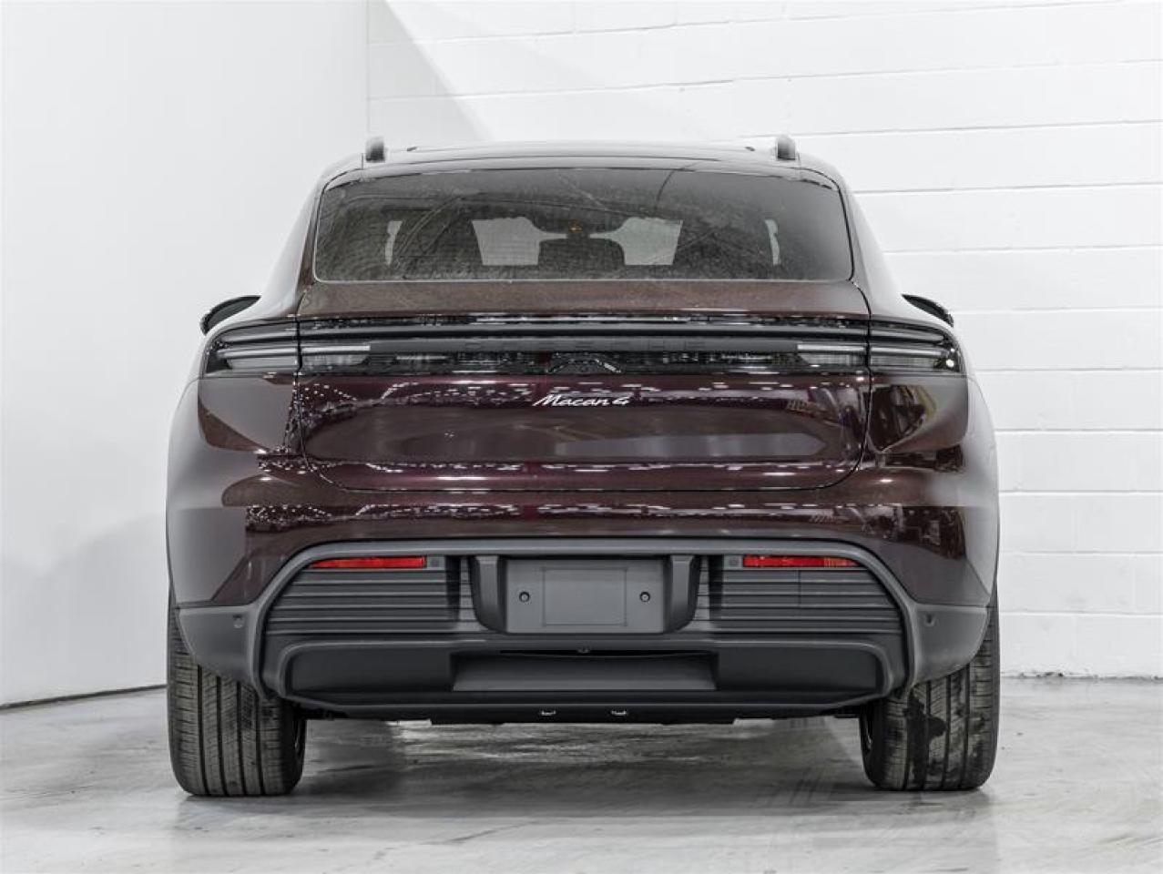 2024 Porsche Macan  Photo