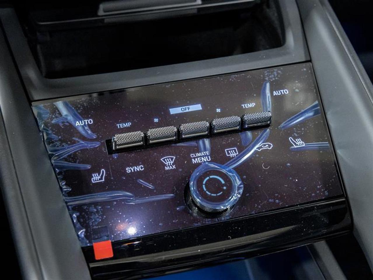 2024 Porsche Macan  Photo