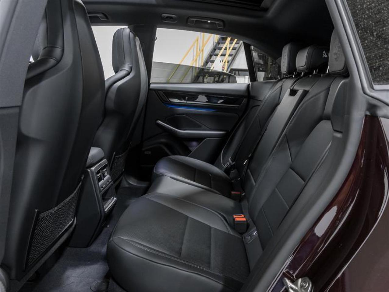 2024 Porsche Macan  Photo