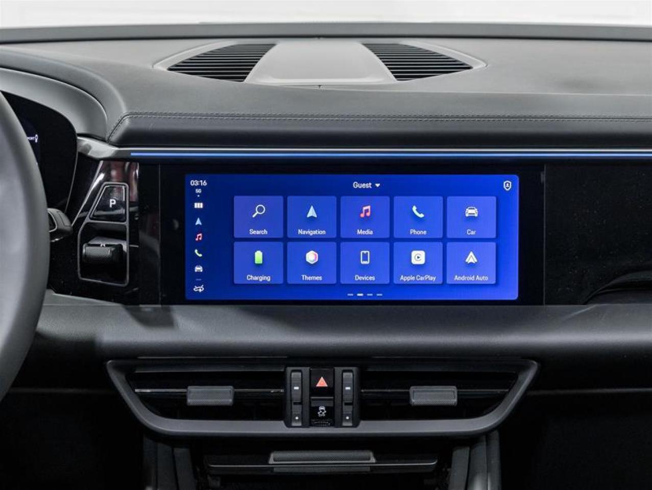 2024 Porsche Macan  Photo