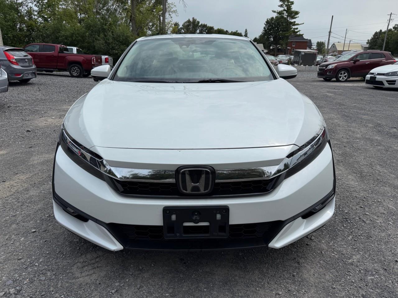 2018 Honda Clarity Plug-In Hybrid Base 4dr Sedan Photo
